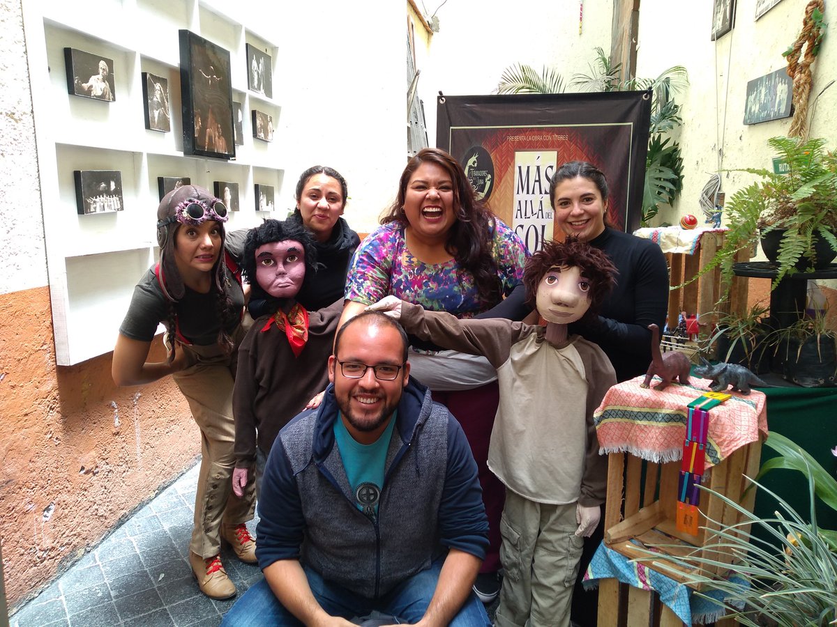 TramadoresL's tweet photo. Mañana tenemos función a las 13 hrs. En el #TeatroSergioMagaña  de #MásAlláDelSol #TramadoresDeLaLuna #teatro #CDMX #DOMINGO https://t.co/PL4DSZ5W5J