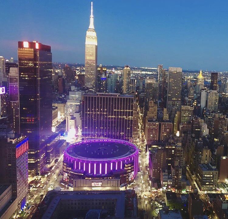 Wrestlevotes On Twitter Madison Square Garden Was Lit In Purple