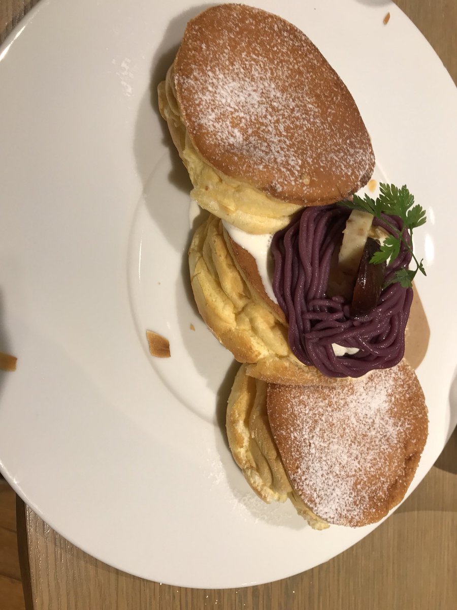 stoxxt's tweet photo. 食べログ���高評価のSUNNY PANCAKEに行ってきた🥞
パンケーキ店なのに、カレーもスパイシーポテトも美味しい😋
パンケーキはふっくらモチモチで絶品でした。女子が好きな食べ物が好物な自分にピッタリなお店w
#SUNNYPANCAKE #サニーパンケーキ #パンケーキ https://t.co/IpELKqczdi
