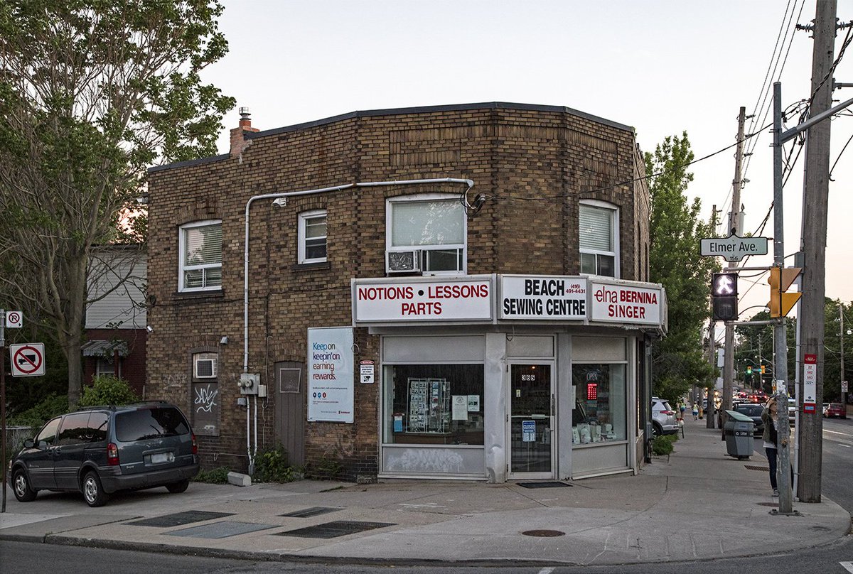20180707. Corner stores on Kingston Road with an extra side. Upper Beaches, #Toronto. #architecture #kingstonroad