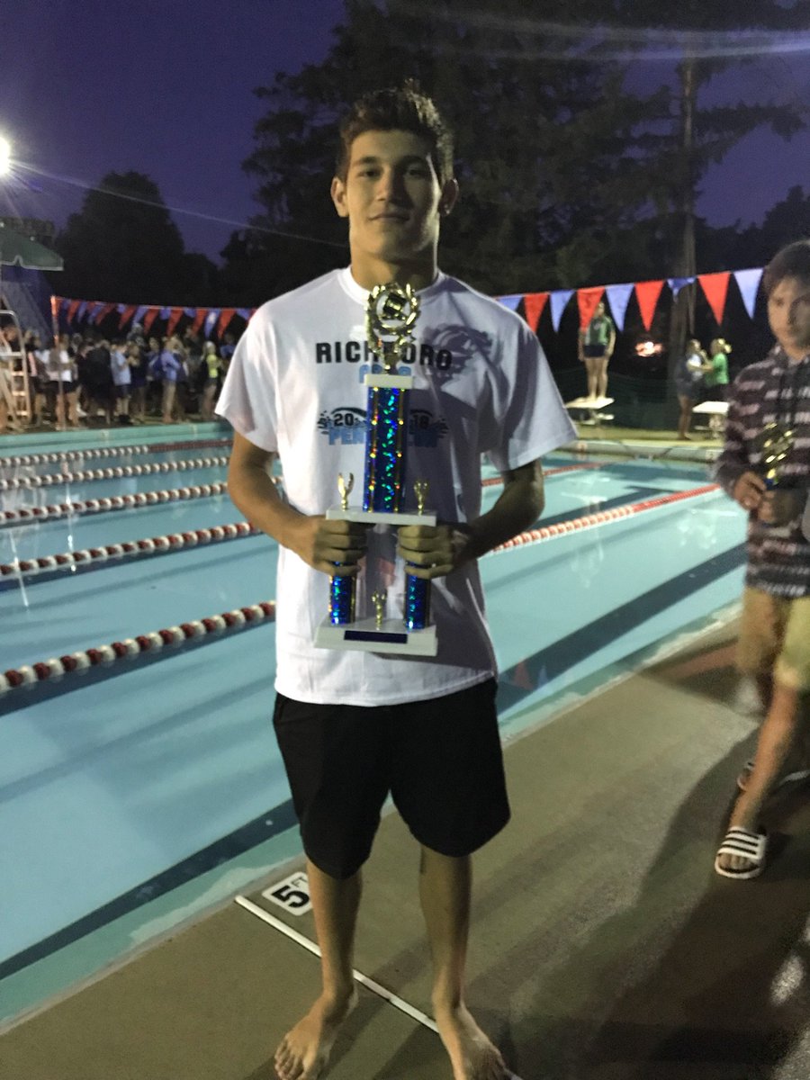 PC_CoachCrystal's tweet image. Tyler takes home 1st place trophy after winning this summer's LBSL Aqua-pentathlon!! #proudcoach #PCAC