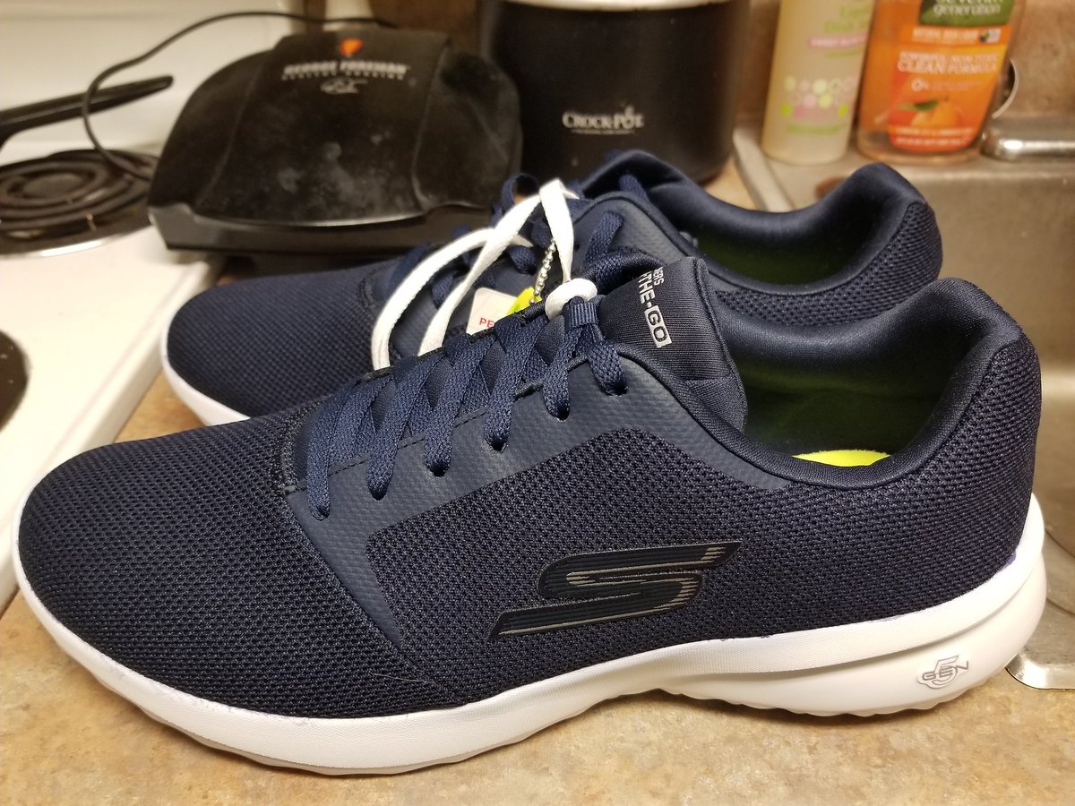 cost of skechers shoes