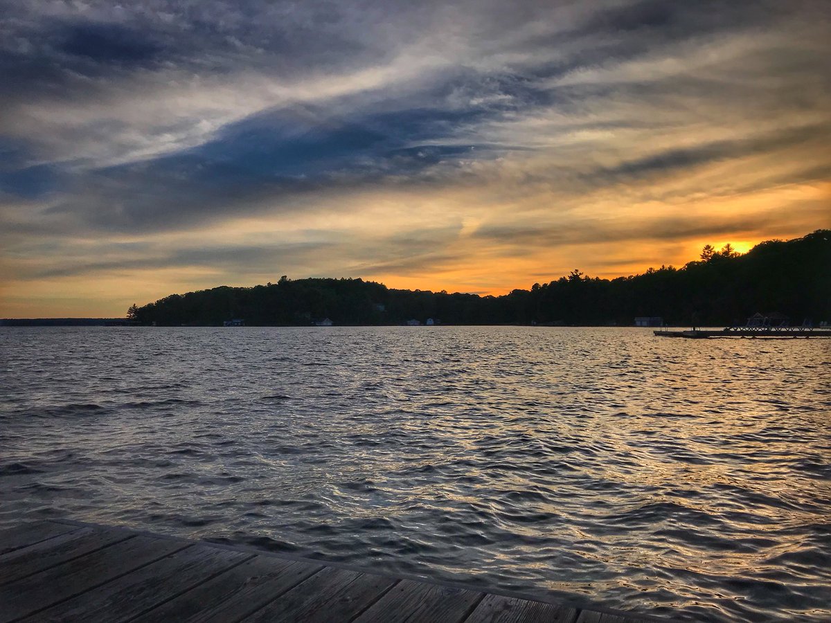 nbnewmedia's tweet photo. Another breathtaking sunset tonight in Muskoka! https://t.co/pu0Fh0TE6t