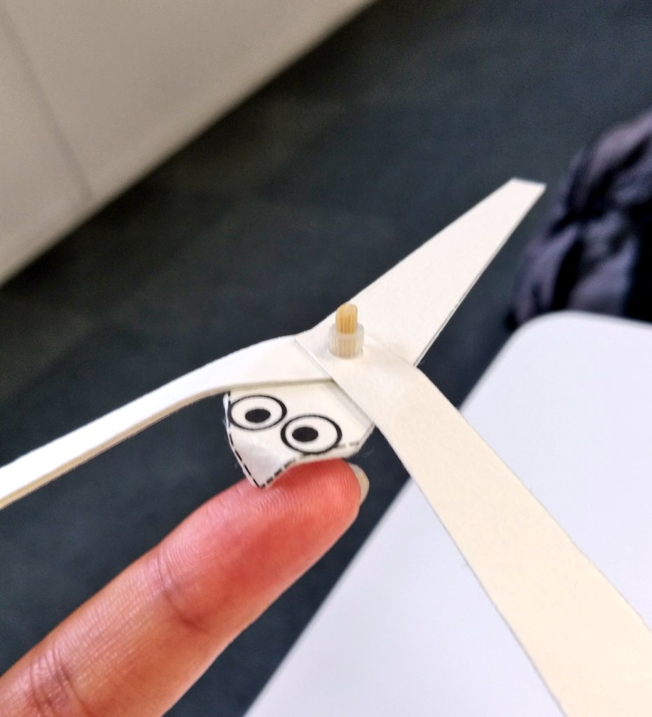 sse_tokai's tweet image. 今日はピアレビューに来ています。どの団体さんの実験もクオリティが高くて常に驚いてます🐧