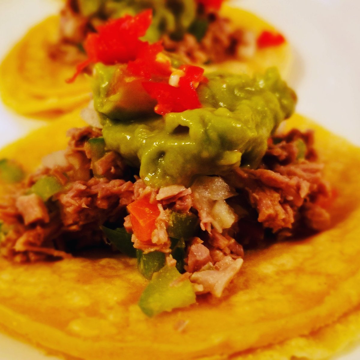 chef_rogerx's tweet photo. Salpicon Tacos
@SavoryRoads
#paellachef
#paellas
#paellalosangeles #spain #tapaschef #worldcupchef #losangeleschef #chef #spanishtapas #vannuyscatering #beverylyhillschef #malibuchef
#shermanoaks
#encino
#malibu
#gourmetfood
#lovefood
#lafood
#ocfoodies
#latinfood
#taco https://t.co/lTzxXVUhzV