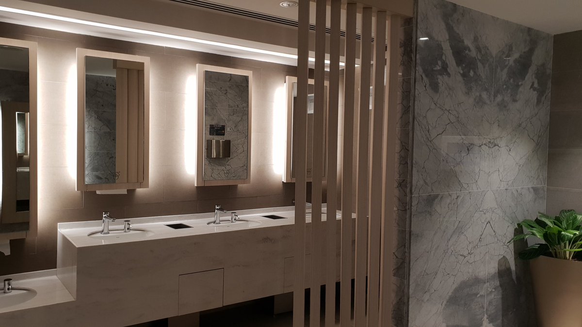 File:Washbasins of the restrooms in Crowne Plaza Vientiane.jpg - Wikimedia  Commons, image size:1200x675