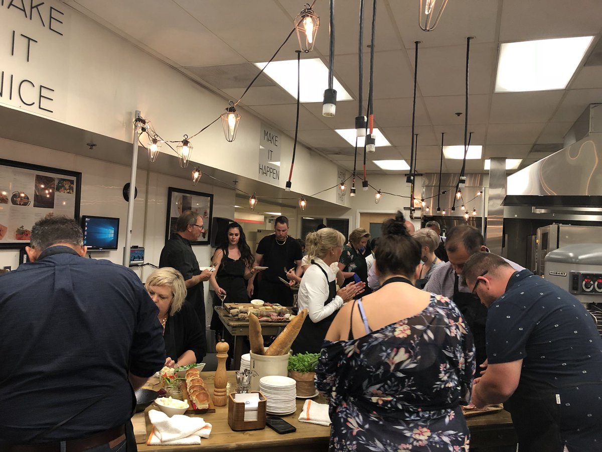 yegconvention's tweet image. Thank you @yegdate for spending this special night in the heart of our renowned kitchen! 

#yegdates #yegevents #yegeats