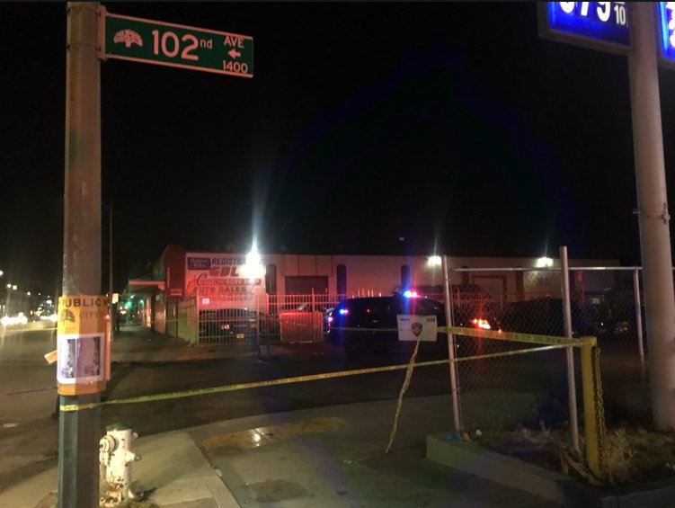 kron4news's tweet photo. #BREAKING 1 killed, 1 wounded in Oakland shooting https://t.co/XdB5KkAXpf https://t.co/b2vamsJolM