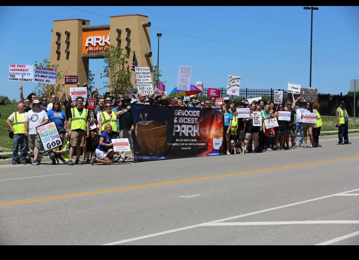 violativewitch's tweet image. Second annual ark encounter protest

#atheism #Secular #atheist #americanatheist #plannedparenthood #louisvilleatheist #Antichristian