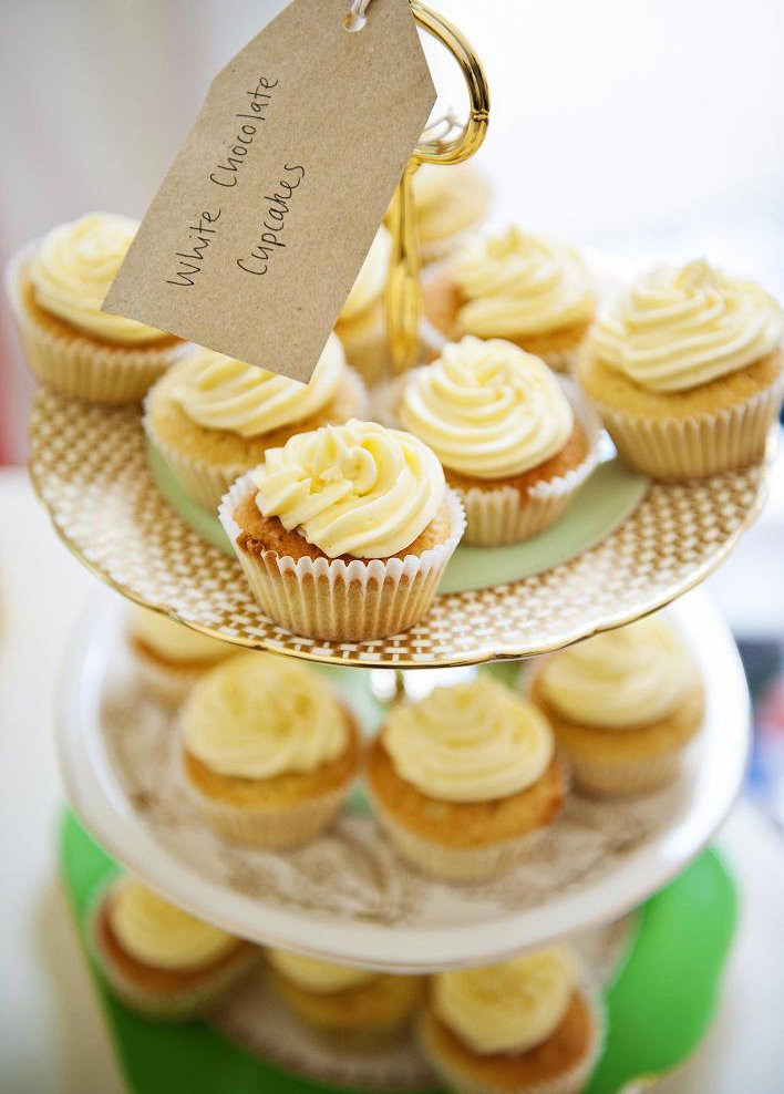 crockcupboard's tweet photo. All our gorgeous cake stands out on a job this weekend!
https://t.co/Bjnhh6Mhmb   #vintagecrockeryhire #shabbychic #wedding #crockery #vintage #teaparty #babyshower #christening #vintagecrockery #cakestand #cupcakes https://t.co/sZfkgx5ufb