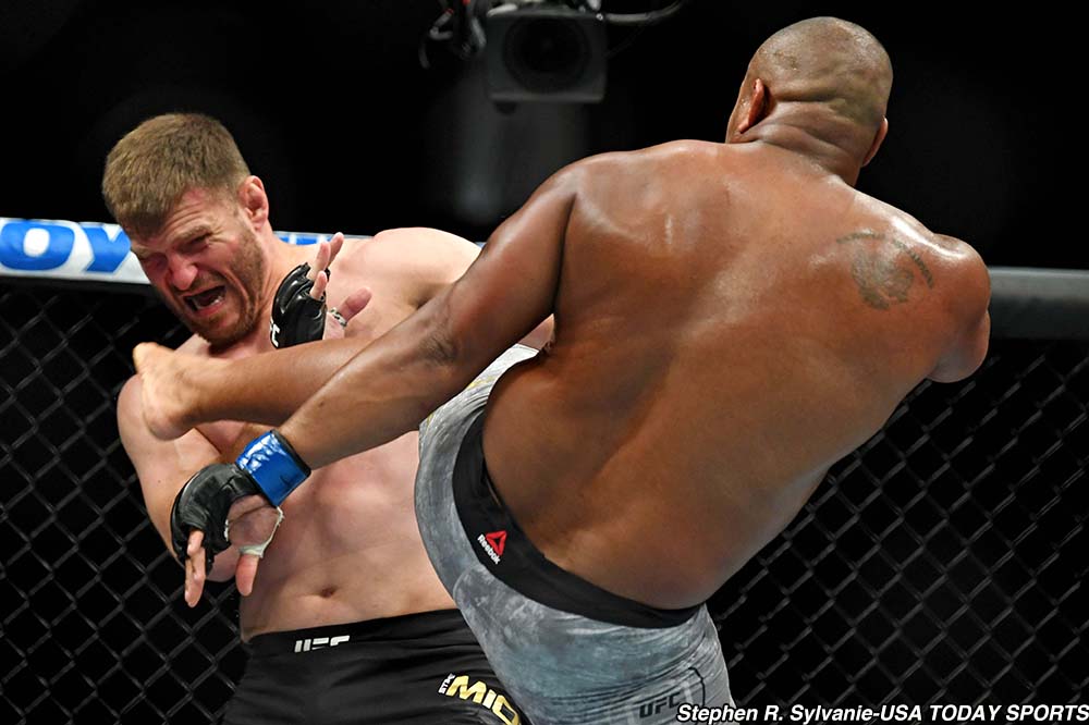 HopeGloryBoxing's tweet photo. OMG! @dc_mma is the new @ufc HEAVY WEIGHT CHAMPION KOs @stipemiocic It couldn't happen to a better man, a true ambassador for #MMA #ANDNEW #muaythai #bjj #kickboxing #boxing #grappling #ufc226 #hopeandglory #embracethegrind #2weightchamp https://t.co/FBTTL5gBgc