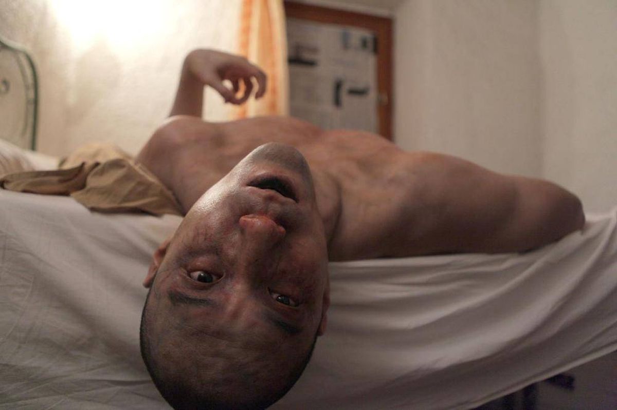 AngusKohm's tweet photo. Random Saturday Late Movie: Afflicted (2013) by #ClifProwse & #DerekLee w/ #BayaRehaz #TasyaTeles #SharleneRoyer
"Captured. On Film." #Canada #Horror https://t.co/V3hQT68jSt