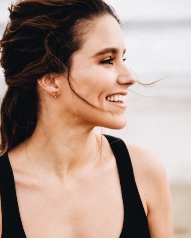 HAPPY BIRTHDAY TO MISS SOPHIA BUSH. The best human being on this planet. It s her day   