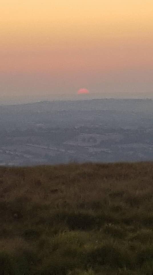 johnreynolds400's tweet image. What an incredible night from the @WestfieldTT running group once again lots of banter and achieving the end result of representing the last 3 legs of the sunchase and being on time to see the sun come up #sunchaserun #trialrunning #21miles