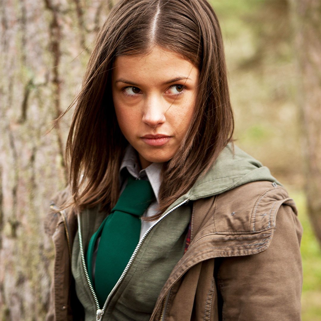 Happy Birthday to our fellow Wolfblood star  Aimee Kelly   