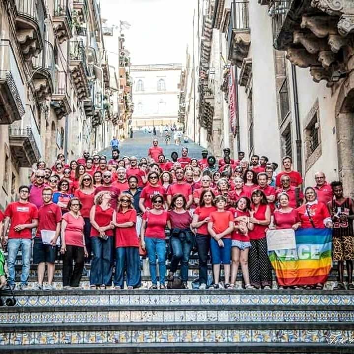 StefanoCiafani's tweet photo. C’è chi parla alla #pancia dei cittadini, noi puntiamo al #cervello e al #cuore. Sarà un lungo cammino ma siamo sicuri che alla fine prevarranno le ragioni dell'#ecologiaumana. Ieri almeno 50 iniziative con la #magliettarossa promosse dai nostri circoli in tutta Italia #orgoglio https://t.co/DGX6kiwFFk