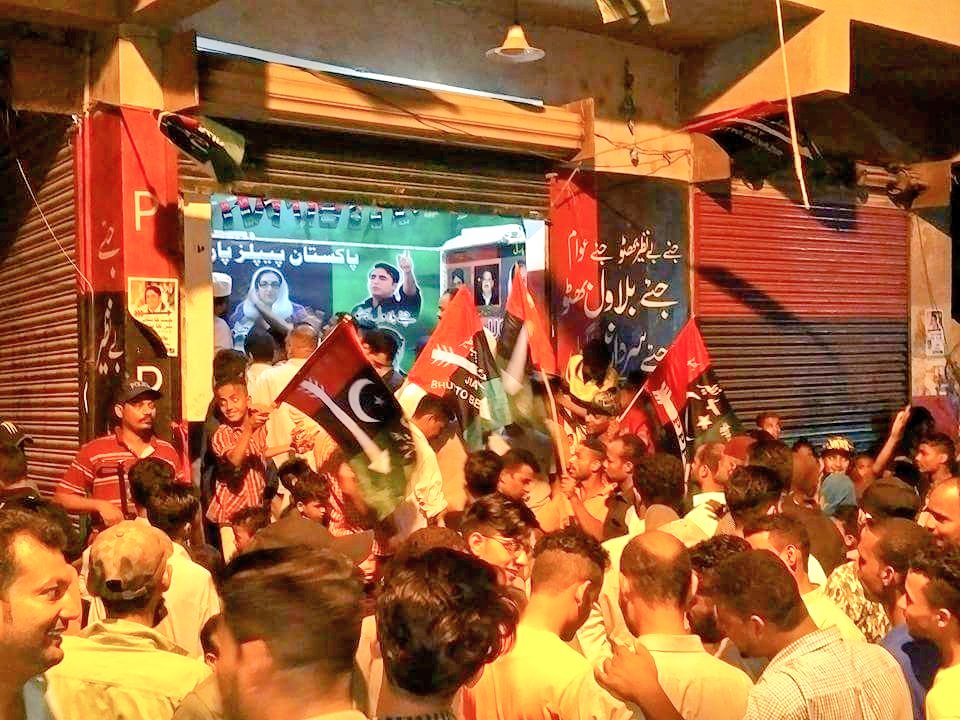 PPPLyari_'s tweet photo. Opening Ceremony Of Election Office in #Bagdadi #UC07 #NA246 #PS107 #Lyari For #GeneralElections2018 
In this Occasion G.S #PPP Khi Div @NagoriJavid, President #DisttSouth @khalil_hoat ,Other Party workers and Huge Number Of people were Present 
#LiyariMaTeerChaleGa https://t.co/zGlsHLxbib