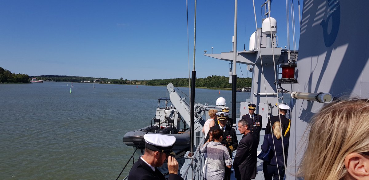 A great pleasure and privilege to represent 1SL in Turku Finland today and celebrate the 100th anniversary of the Finnish Navy with key allies @RoyalNavy @ukinfinland @HMS_MONTROSE @HmsRamsey