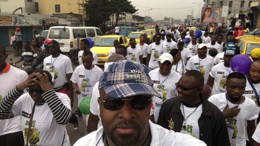 10h, à l’heure, <a href="/lusakuenoc/">Christian LUSAKUENO</a> a donné le départ de la Marche de Santé. Et, avec elle, de la semaine spéciale #15ansTopCongo 
Merci d’être venus si nombreux 
#RDC #DRC