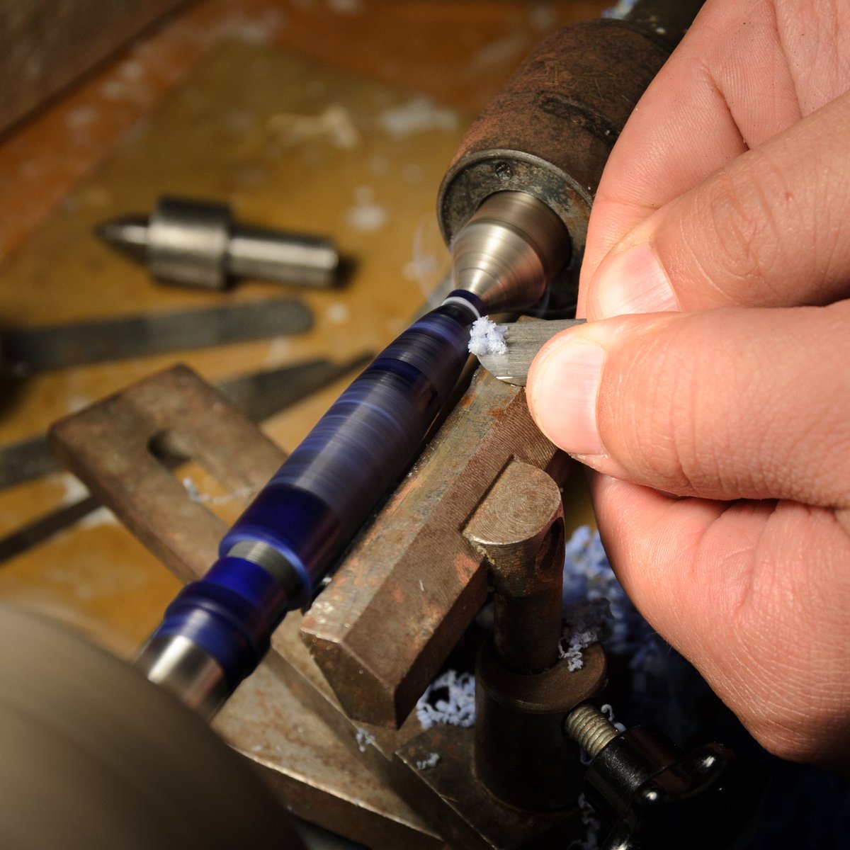Making things relaxes hands..
Freehand Turning Pen Barrel..
#handmade #pen #fountainpen #exclusive #hautecouture #stationary