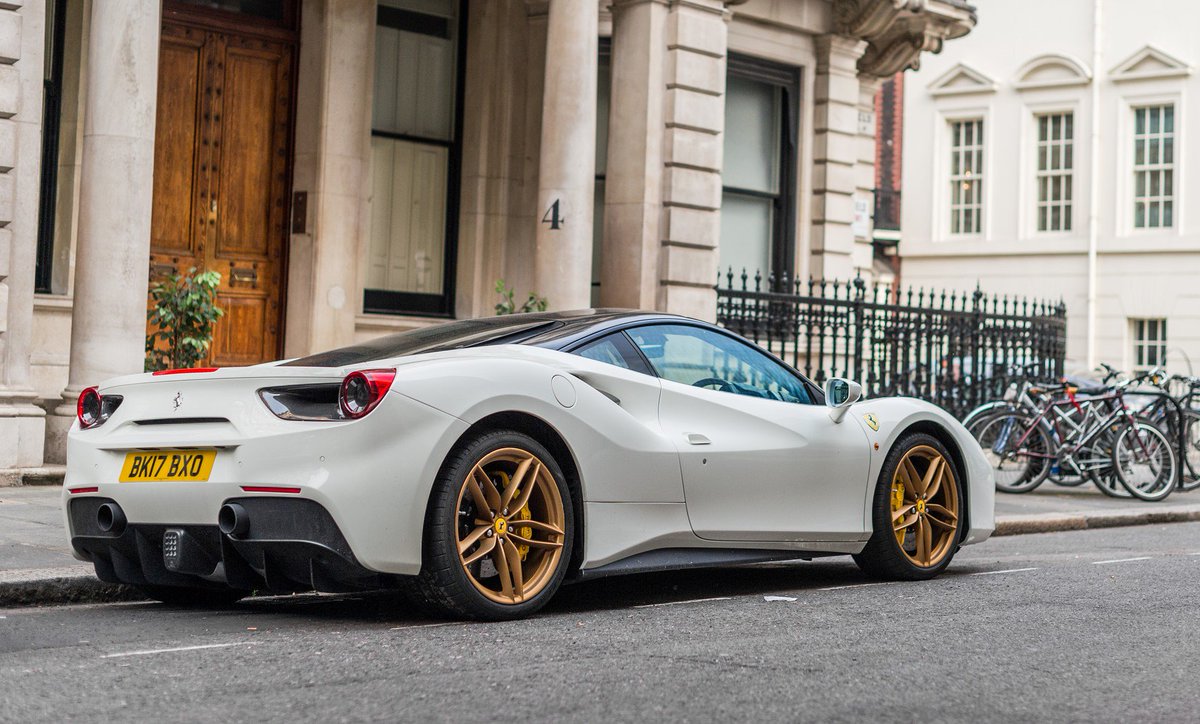 #Ferrari 488 GTB 📸: J. Latchford