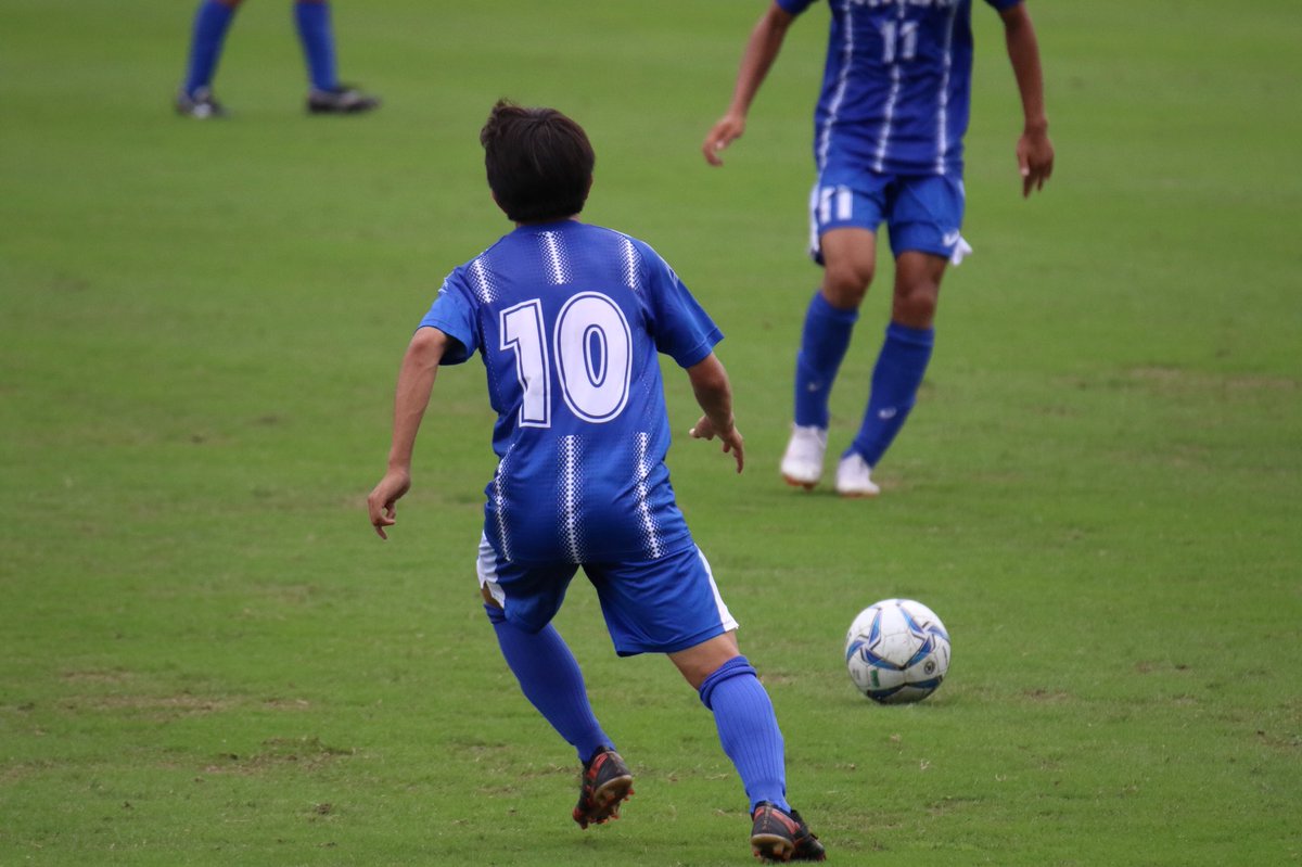 シュッチ 千葉トレセン10田村蒼生はファーストタッチの上手さが光るプレーヤー キレがあり細かいボールタッチからの仕掛けや 受けて叩きリズムをつけていった シュッチ 千葉トレセン10田村蒼生はファーストタッチの上手さが光るプレーヤー キレがあり細かいボールタッチからの仕掛けや 受けて叩きリズムをつけていった