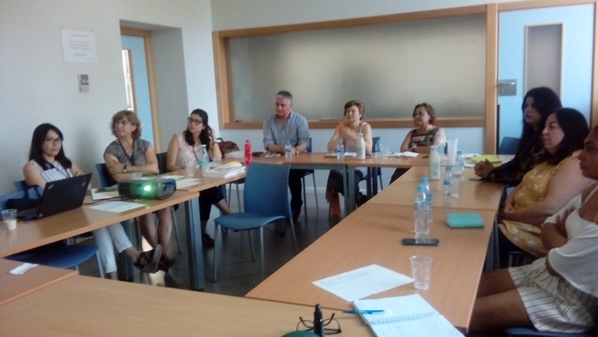 lilicastror's tweet photo. Ungran encuentro #ProgramaMIHSalud @csp_valencia siempre enriquece conocer otras experiencias de #IntervencionComunitaria #AgentesDeSalud o #HealthChampion @ScHARRpubhealth @Patri43518894 @alcaraz_nela @maimustaphanin @lilicastror @GVAsanitat https://t.co/TUFChnndeT