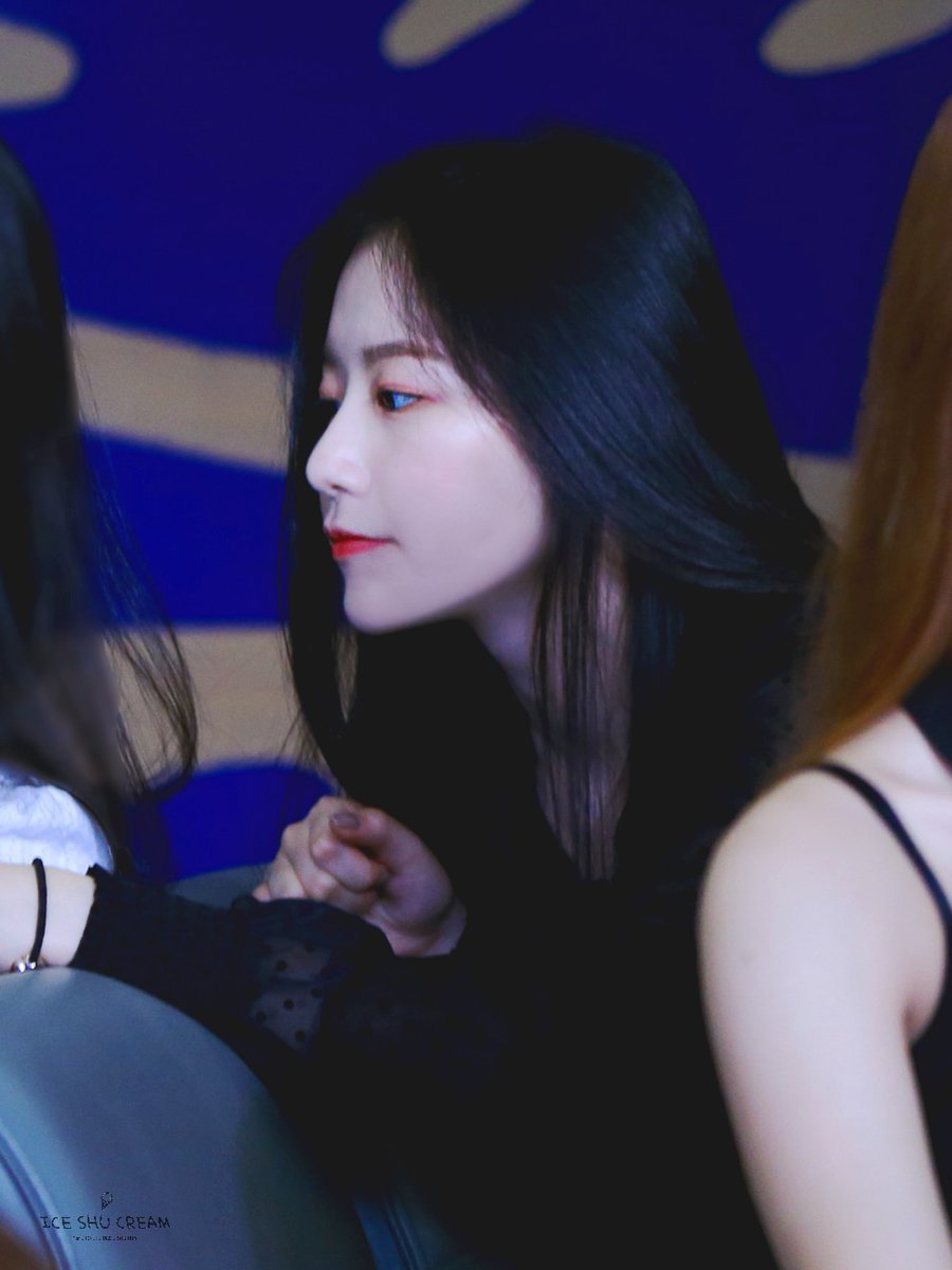 i_dle_pics's tweet photo. #아이들 #슈화 #SHUHUA https://t.co/APuncK5EA8
