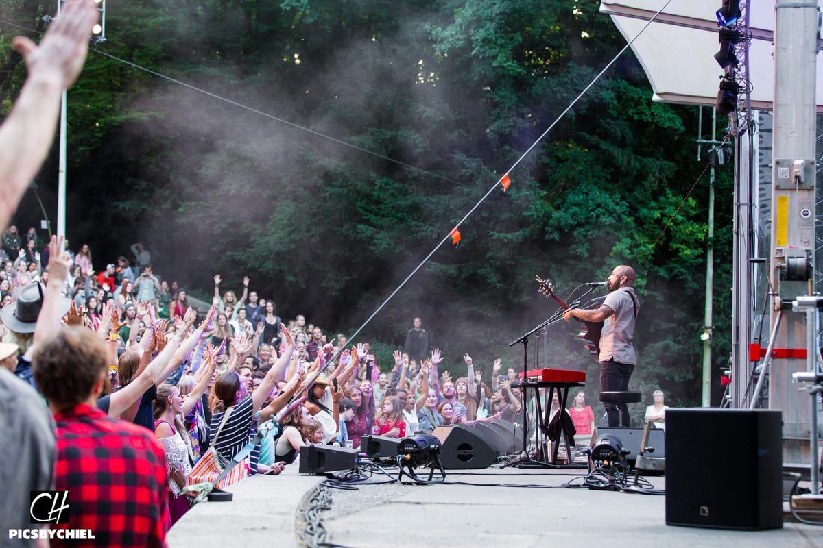 Last night <a href="/NahkoBear/">NAHKO</a> live in #Amsterdam #Amsterdamsebostheater