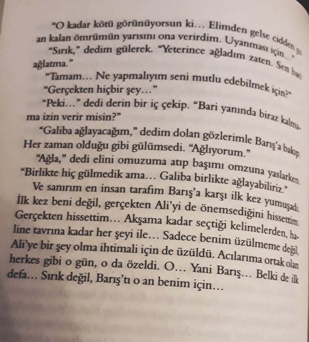 hasretimsi_'s tweet image. Sevdiği kadın için ömrünün yarısını vermeye hazır. Sırık sen ne güzelsin ya kalbini severim senin. 💖

#TeamBarış #YapBar