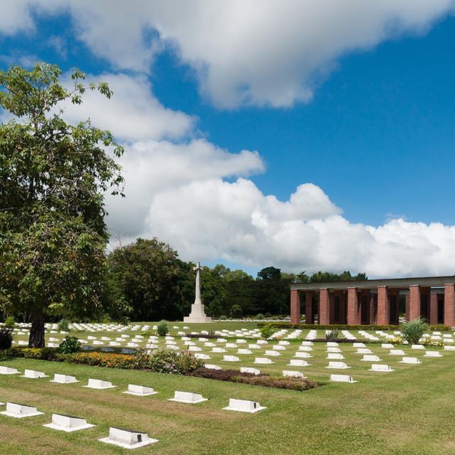 PulauLabuan's tweet photo. Serene #WorldWar2 memorial in #Labuan 💐 #Malaysia #Borneo ©CE Photo https://t.co/2SLT3OLJBJ https://t.co/iyqIyZiRx6