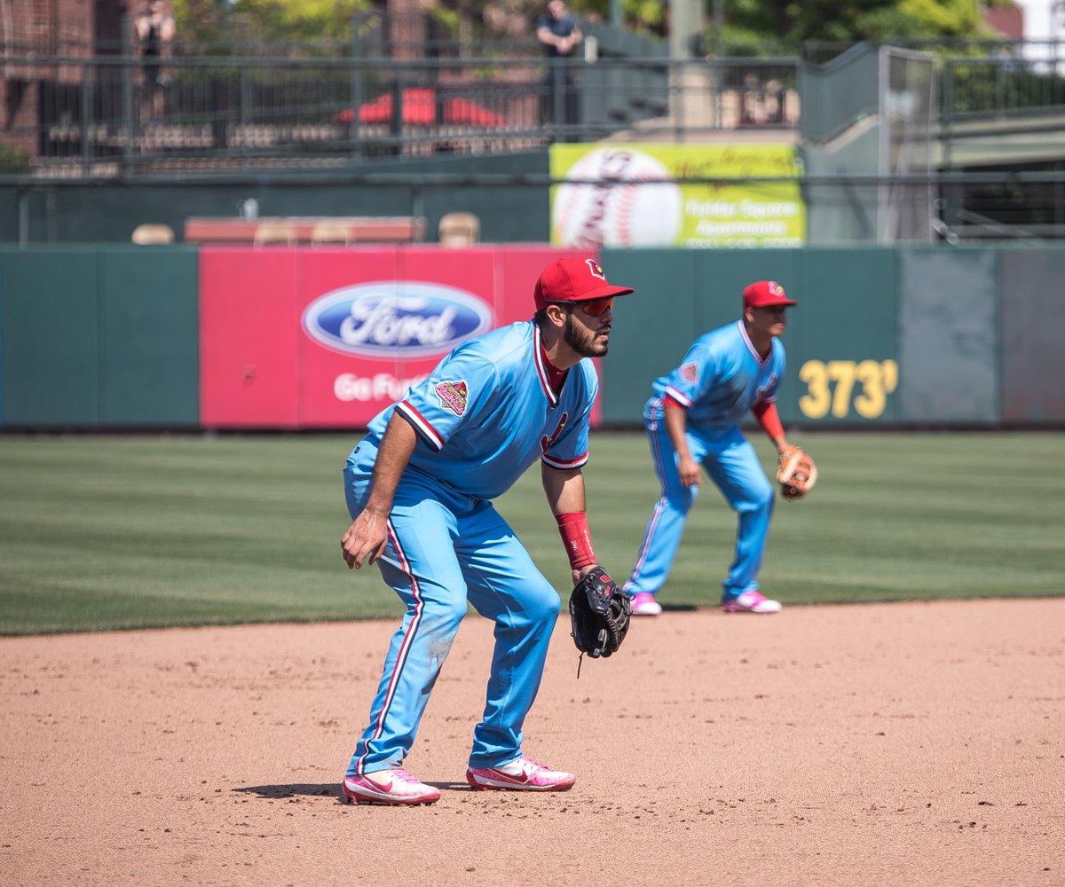 memphisredbirds's tweet photo. #SundayFunday at @AutoZone_Park!

Free ice cream for kids when they enter courtesy of @PFDairy, Kids Run the Bases after the game, and it's #PowderBlueSunday!

Game time is 2:05.

🎟️ https://t.co/BEm8ZtzYVi https://t.co/OWMX9FcYhs