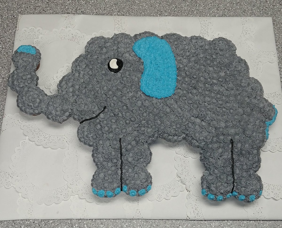 cupcakesbyflea's tweet photo. Elephant pull-apart cupcakes #elephant #cupcakes #cupcakesbyflea #pull-apart #cupcakecake #pullapartcake #buttercream #babyshower #itsaboy #dessert #baking #baby #boy #mom #momtobe #Congratulations #blue #baker https://t.co/uZI05hijpU