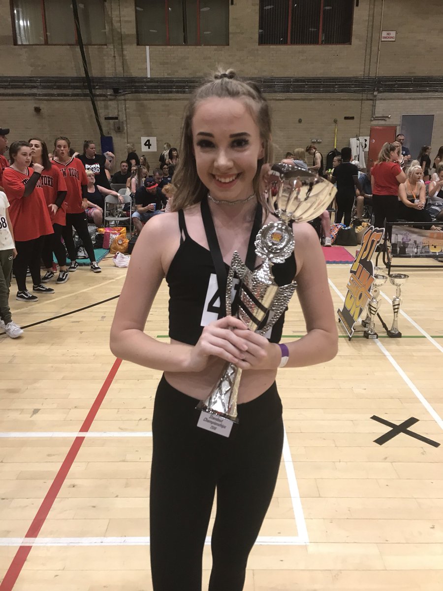 Allison Pearson❤️⚔️ tweet media
