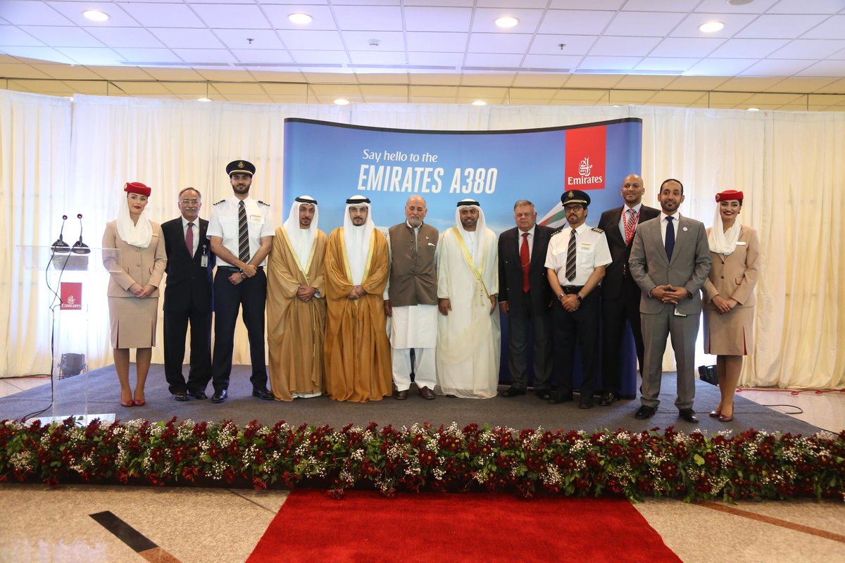 Emirates tweet media