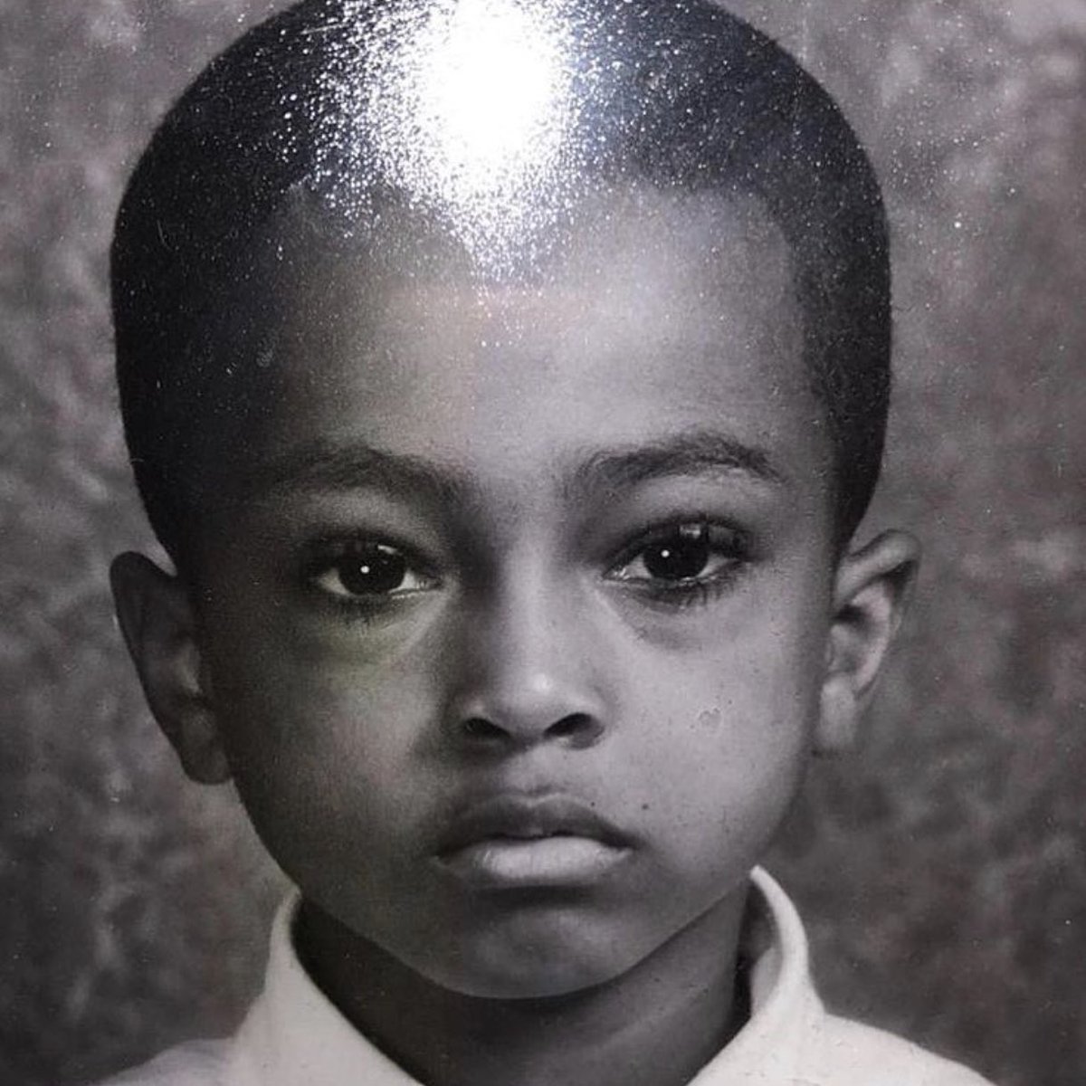 booska_p's tweet photo. Qui est-ce ? 👼🏽 https://t.co/RgHe4exdlE