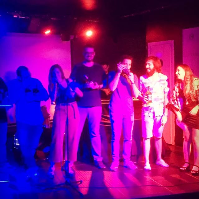 🤟 Campeones!!! 🤟
Ayer nos proclamamos campeones del XVIII Concurso Pop Rock de la @silikonasalamoratalaz y fue una noche muy especial para todos!! Dar la enhorabuena a los grupos que llegaron a esta final: @plutoniers <a href="/bwaremusicband/">Bware</a> <a href="/loading/">Loading CC.II.</a>.musicba… ift.tt/2KXYieM