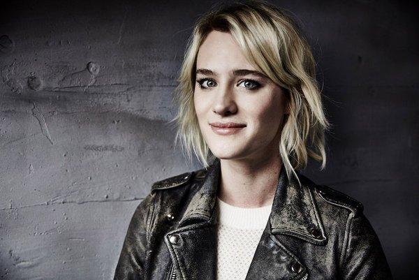 Me he enamorado de esta mujer, ¿alguien puede traermela?