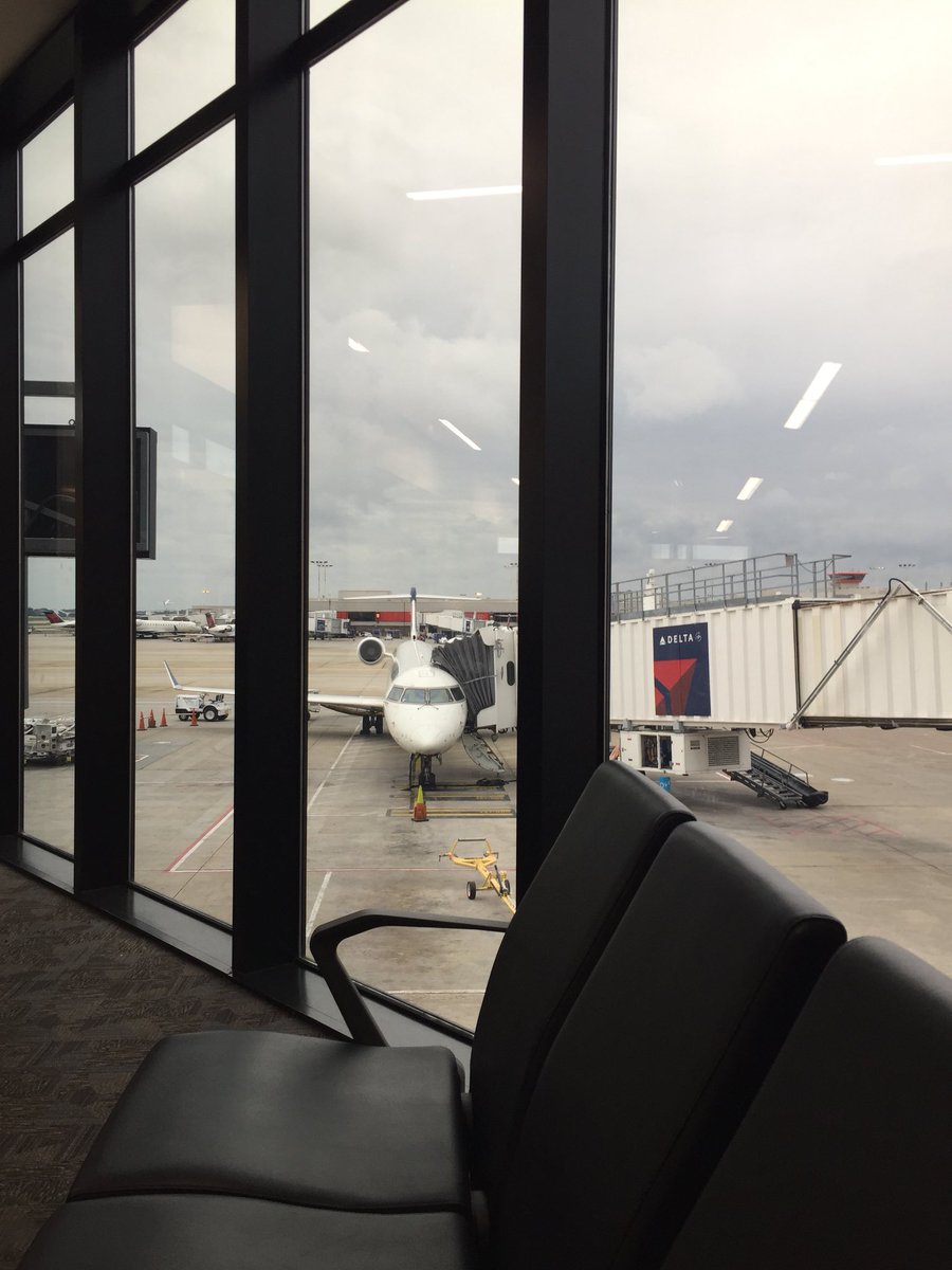 BiomedicalEhs's tweet image. South Bend bound #pltw #MItraining #IdontwanttohaveHW 😂