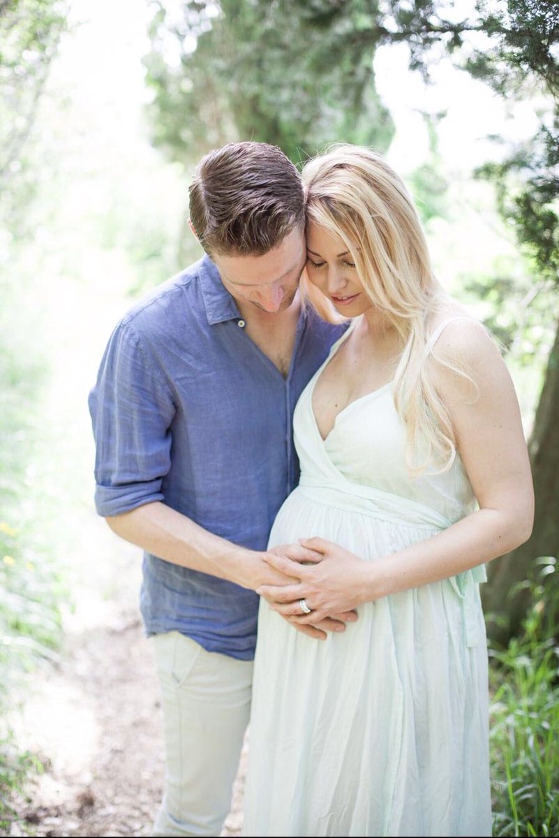 MaroEngel's tweet photo. The strength and beauty of a woman in pregnancy is unbelievable ❤️ so proud of how @Stefanie_MC_ is handling everything! Very much puts into perspective which is the stronger sex 😄🙈 

#pregnant #love #strong #beautiful #lastweeks #notlongnow #babygirl #soontobe3 https://t.co/KuA5hXdXcz