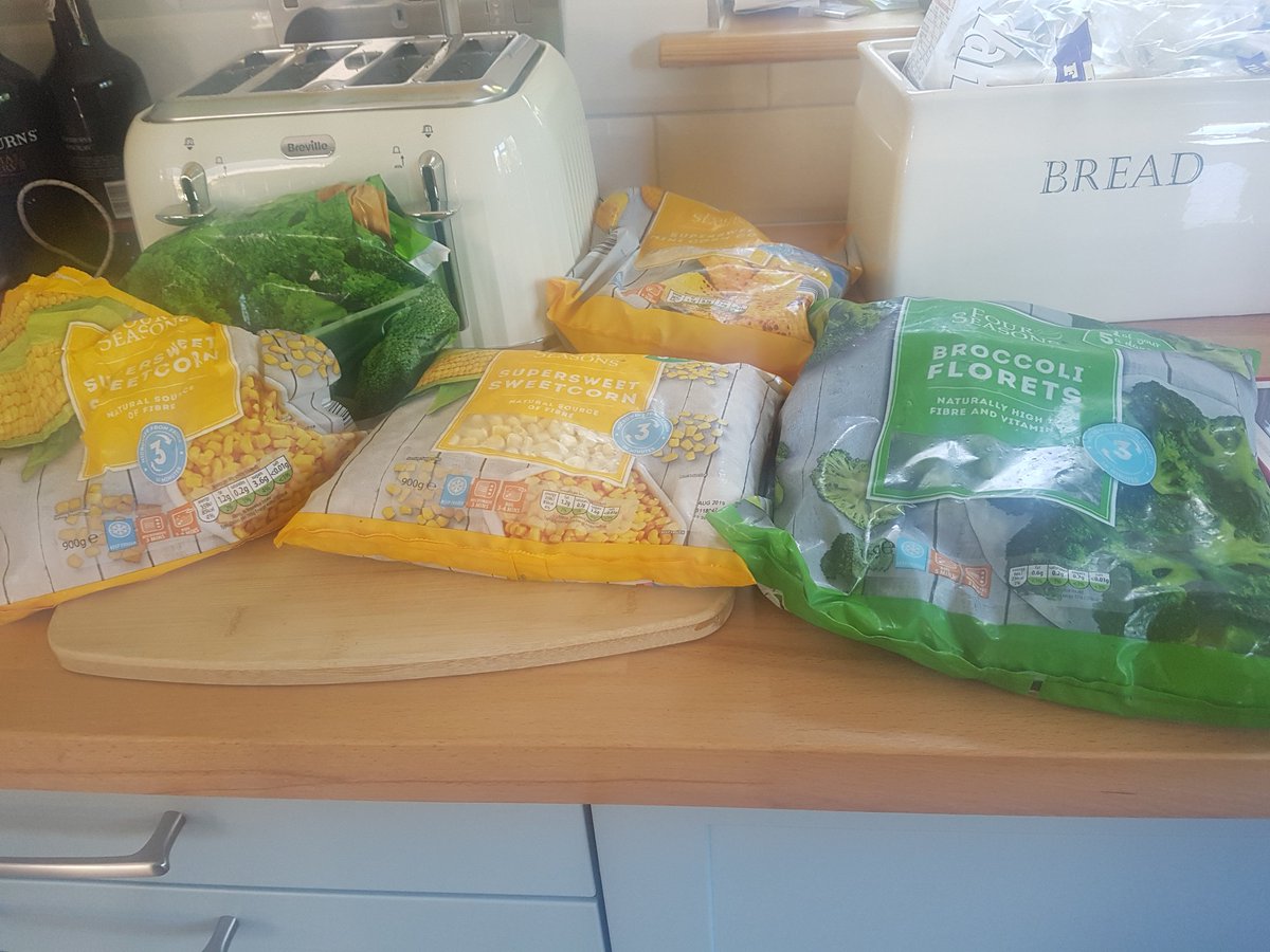 Robreese8's tweet photo. @AldiUK I bought these a while ago and don't have the receipts. They all come under the product recall for listeria. Can i just return them to my local store? https://t.co/yu3UKkxE2e