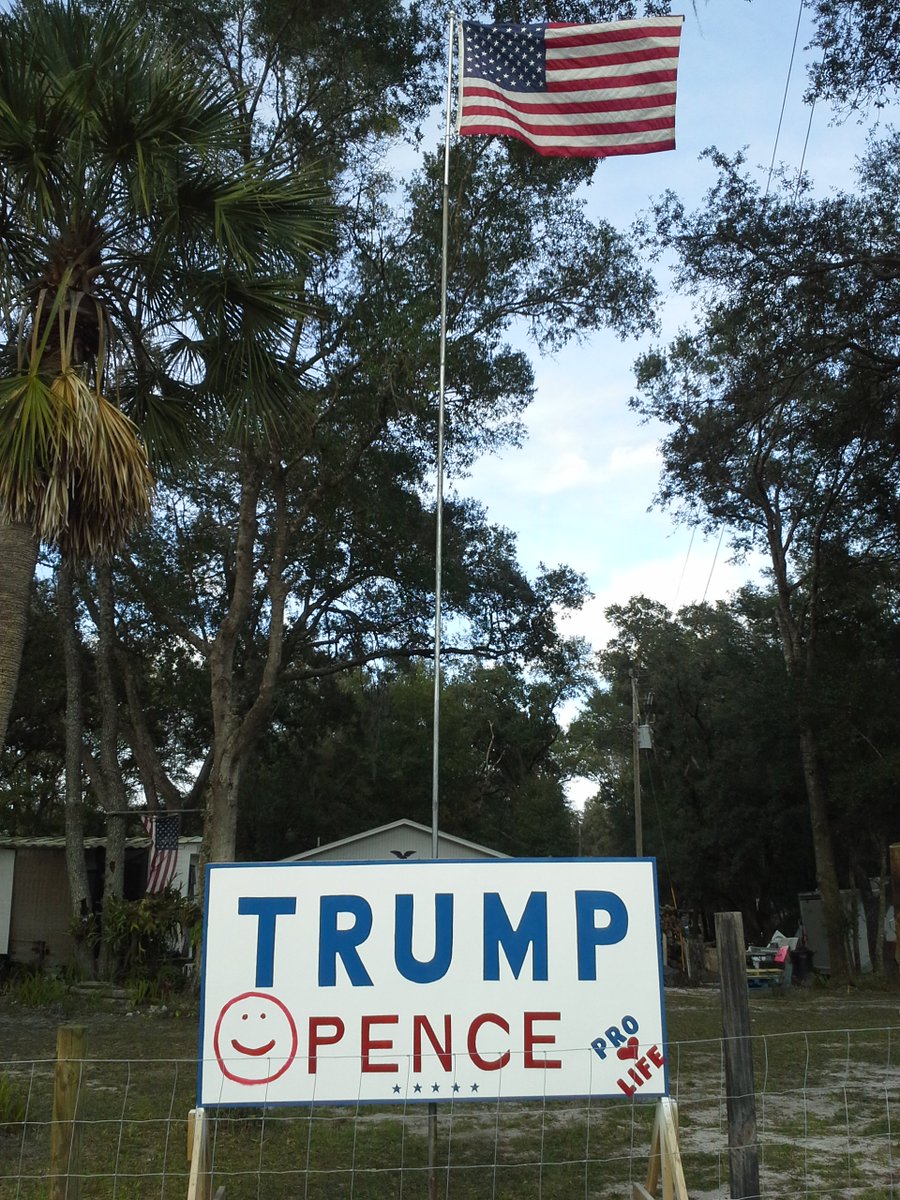 SLACKERCROSS's tweet image. WE THE PPL, us voters will show YOU what we think of your stance against a agency I LOVE  #ILOVEICE #BACKICE #ILIKEICE #PENCETRUMP2024 eric trump as VP  YEAHHHHHHHHHHHHHHHHHHHHH