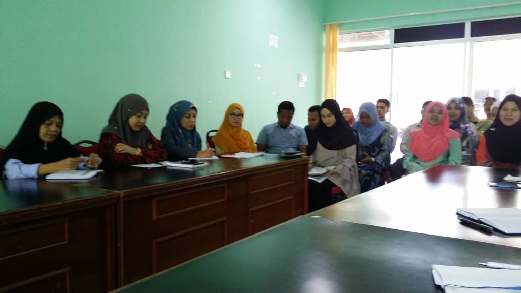 syeeda_sobbihi's tweet photo. Mulakan awal minggu dgn Pemantauan DECA PPK I-II & PPK D-IV.
#madamabeles
#cawpenyeliaankewangan
#teambpip
#DECA2018 https://t.co/vevfeeAhhg