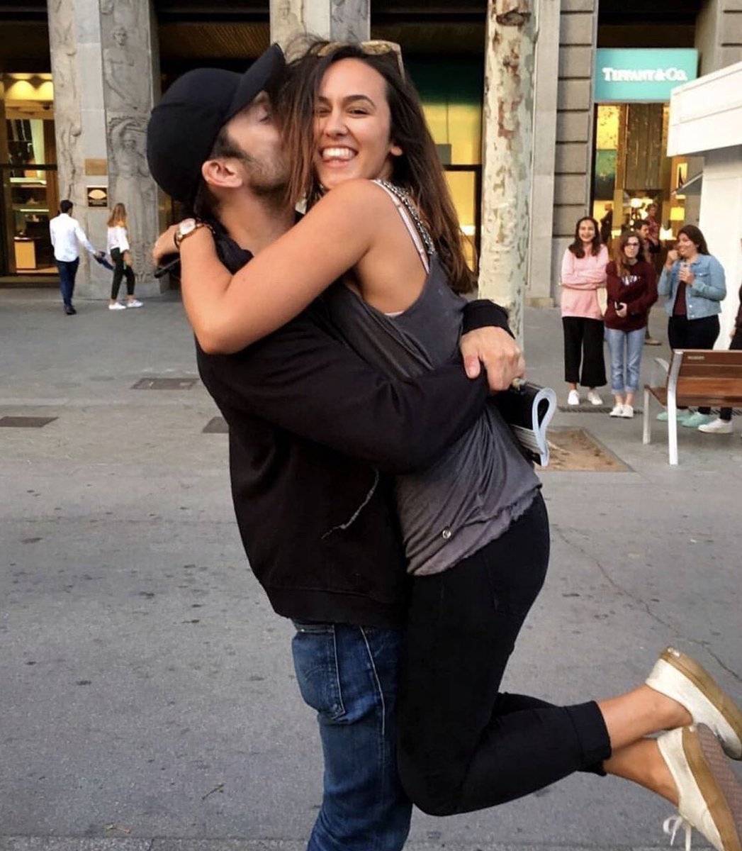 casualcandi's tweet image. That is the cutest Sebastian fan pics I’ve ever seen i cry