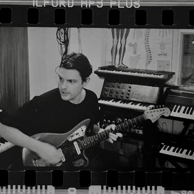 RedSquirrelIOW's tweet photo. #fenderjaguar #synth #synths #ms10 #korg #korgms10 #guitar https://t.co/VDSATZYzaT https://t.co/ZSFdtuCufw