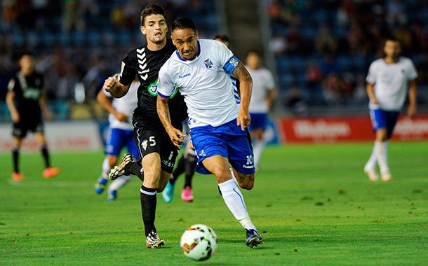 FUTDATOS2's tweet image. CD Tenerife vs Albacete Balompié: el conjunto canario solo ha perdido 2 partidos en el Heliodoro.

Lee la info aquí: barreraivan2.wixsite.com/futdatos/blog/…