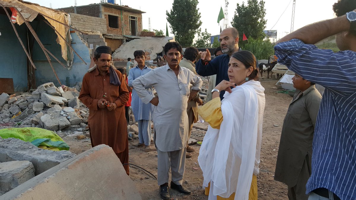 AWPIsbRwp's tweet photo. Another example of misuse or power surfaced today during @ismatshahjehan's visit to Khayaam colony where CDA demolished several houses without prior intimation.
How can any authority do this without issuing legal notice? https://t.co/H8IpmNEvw3
