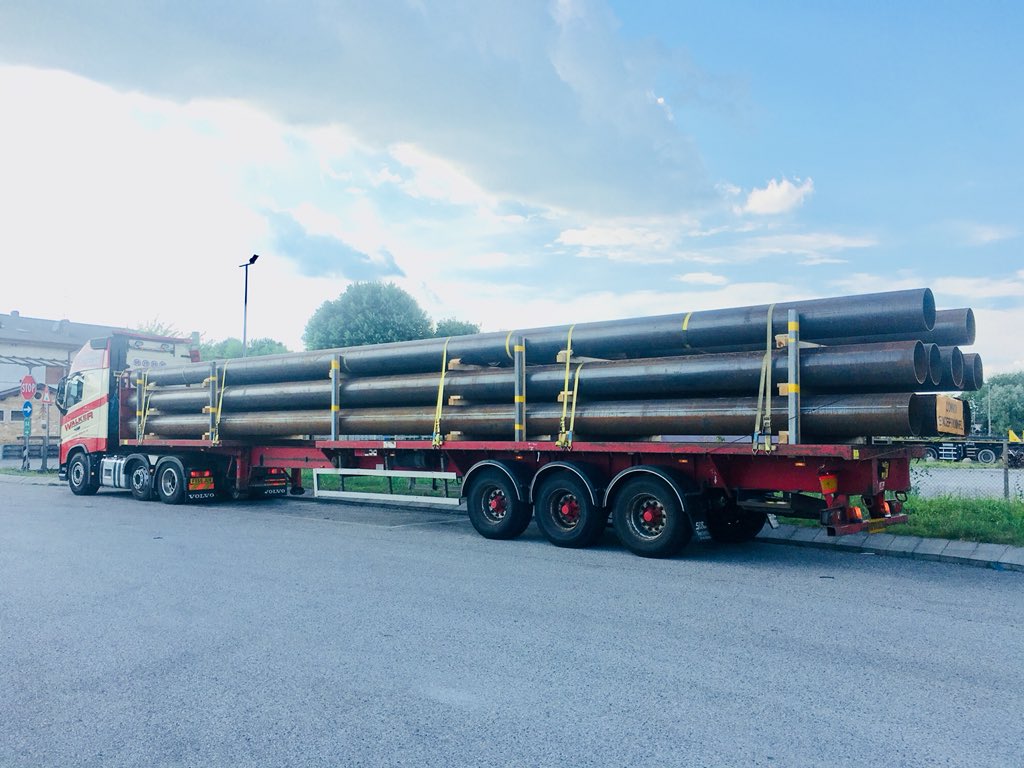 Russell Oliver tweet media