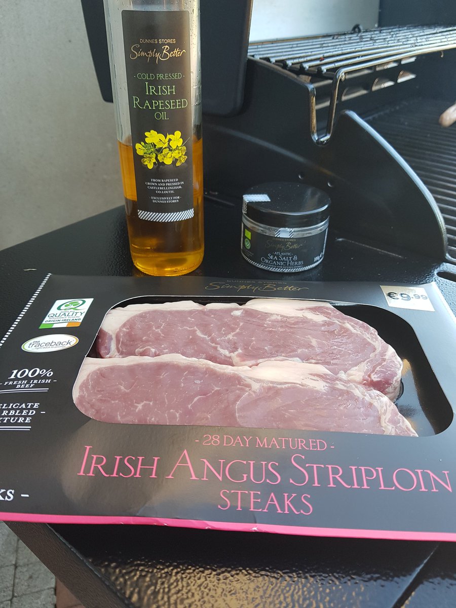 MatthewBrownie's tweet image. Great quality ingredients makes a great BBQ. Congratulations to @SimplyBetterDS for winning gold at the world steak awards. @dunnesstores @TasteCork @atasteofireland @LEOCorkCity @nevenmaguire @FishSeafoodDeli @the_food_hour @CorkBilly @Meerespuddings @TenderMeats @5headgirl5