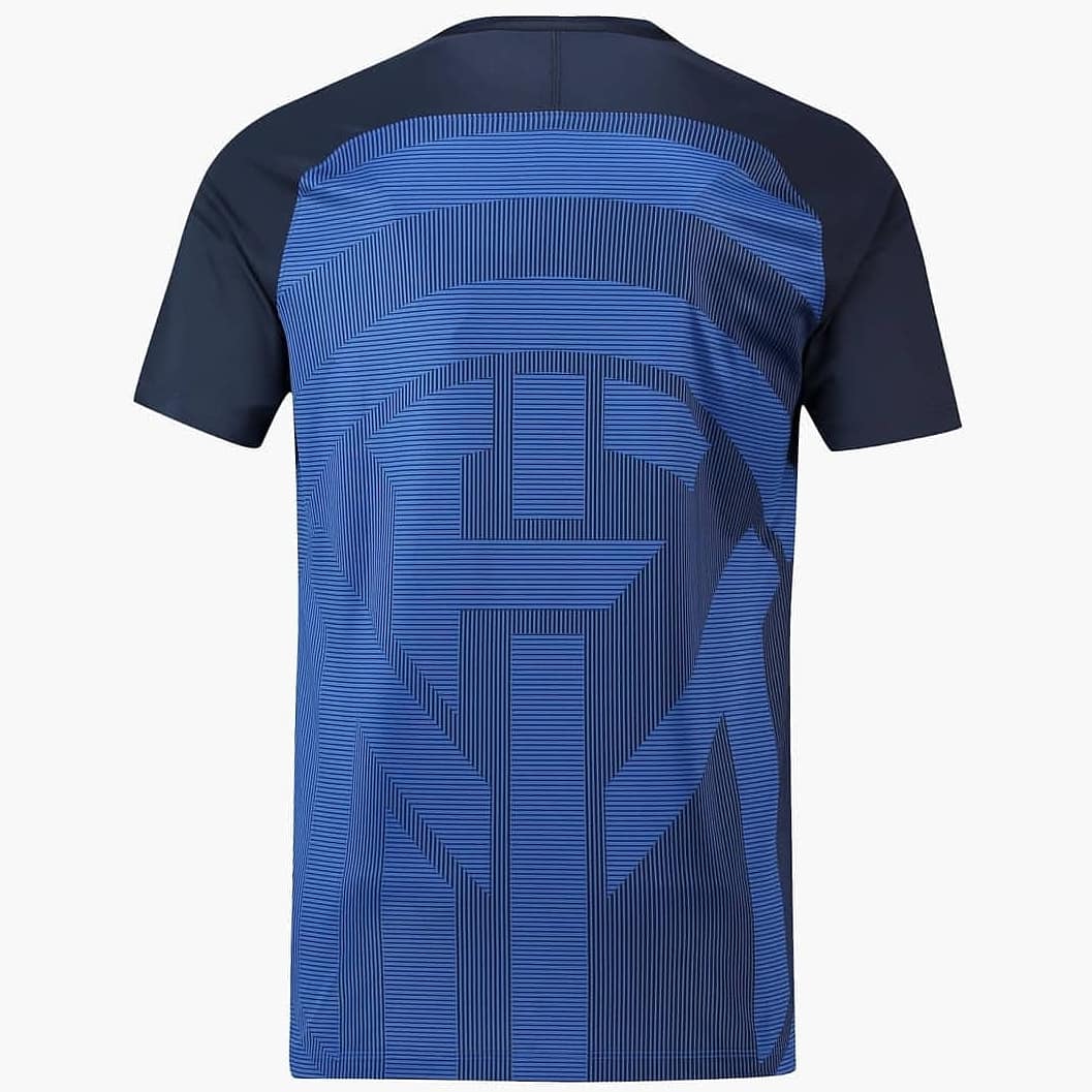 epicinter1908's tweet photo. Questa sarà la maglia pre-partita dell'Inter la prossima stagione 😍⚫🔵 https://t.co/O96TKw7ADZ